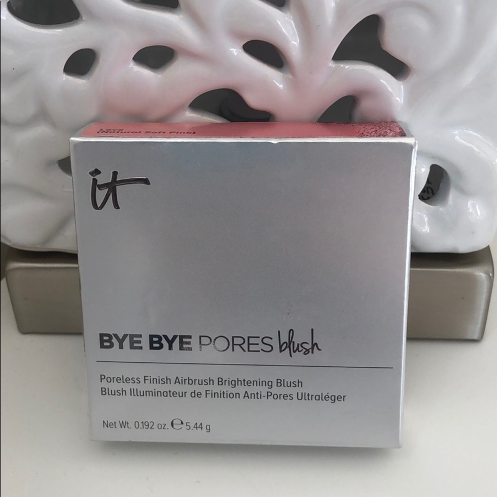 Bye bye pores blush IT cosmetics